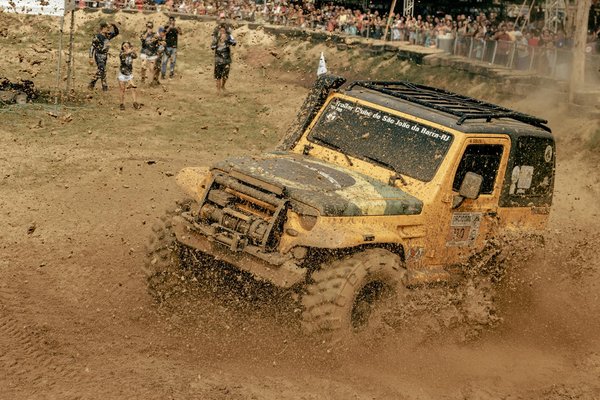 Échappement et bruit de moto : comprendre le lien